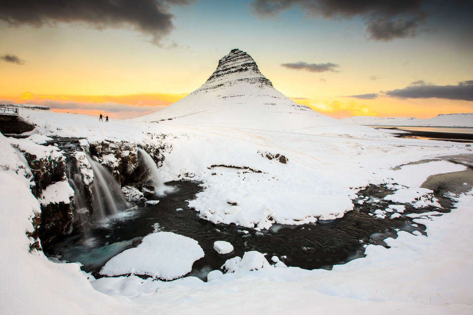 The-official-photographers-iceland-sunrise-Beautiful-Kirkjufell-Mountain